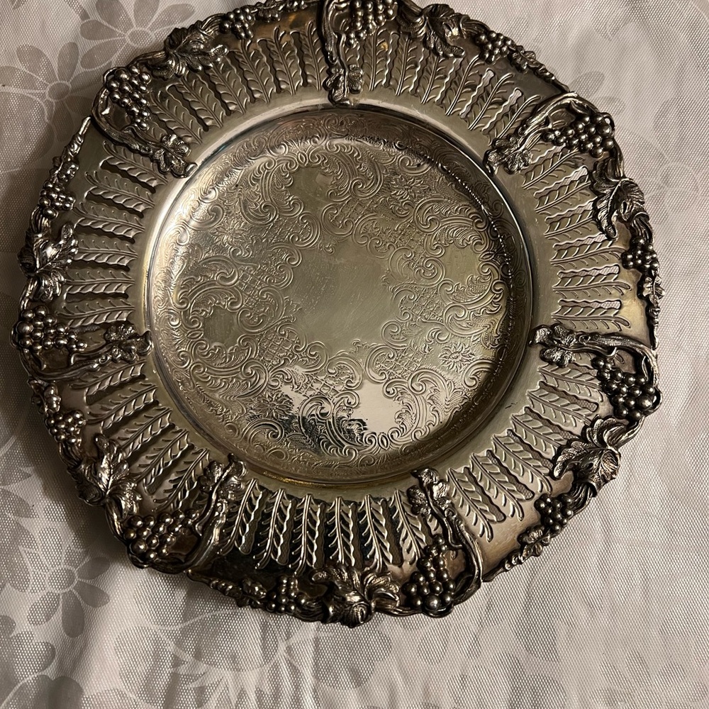 Vintage Old English Reproduction Silverplate Grape Motif Tray – EP on Copper